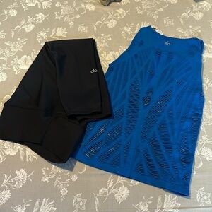 alo Yoga top